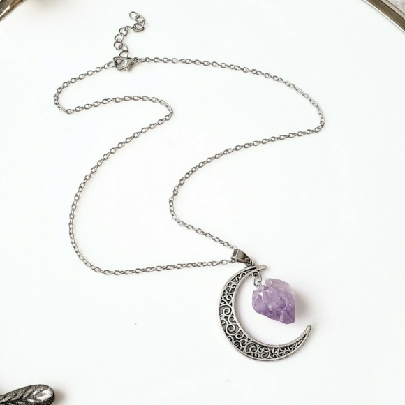 Amethyst Crescent 🌙 Moon Quartz w/Bronze chain - Picture 11 of 11